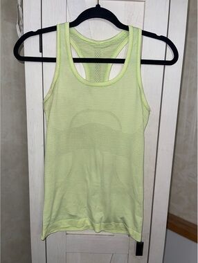 Lululemon Swiftly Tech racerback tank